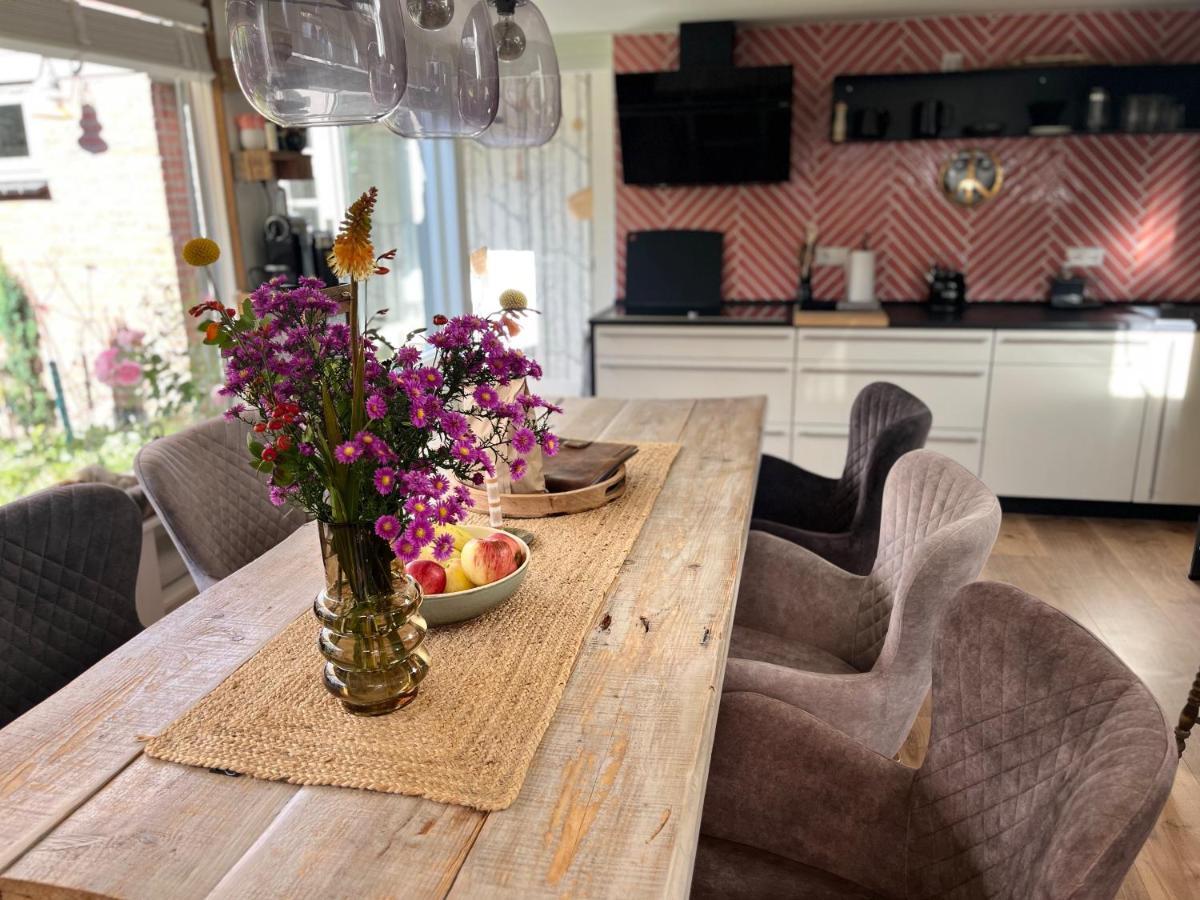 "Zonnekind" Atmospheric Holiday Home In Noordwijkerhout Near The Beach Kültér fotó